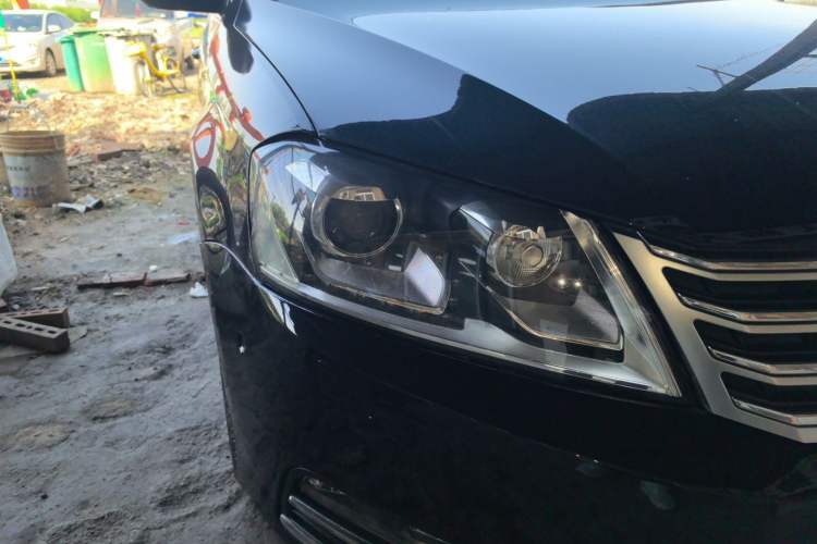 Used Volkswagen Magotan 2015 1.8TSI Prestige Model Right Front Headlight