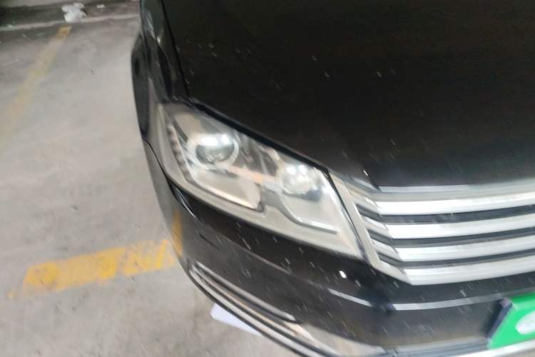 Used Volkswagen Magotan 2015 Facelift 1.8TSI Luxury Model Right Front Headlight