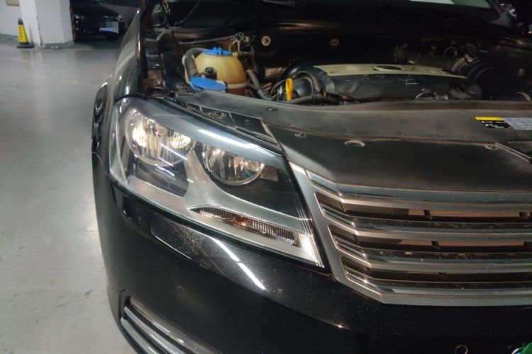 Used Volkswagen Magotan 2015 1.8TSI Advanced Model Right Front Headlight