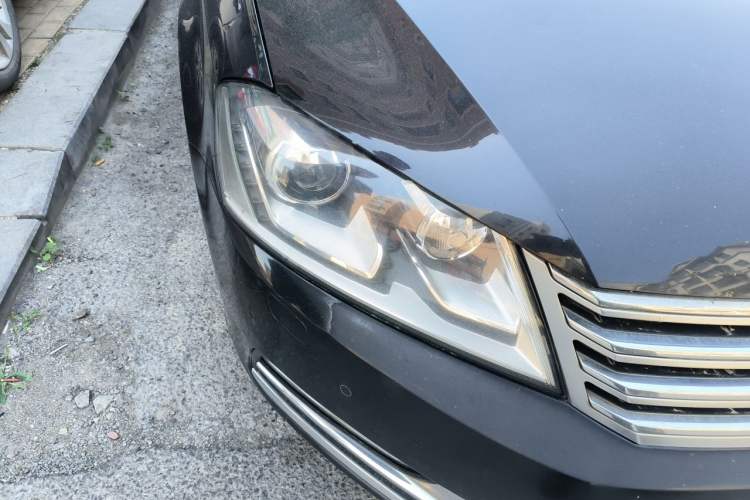 Used Volkswagen Magotan 2015 Facelift 1.8TSI Luxury Model Right Front Headlight