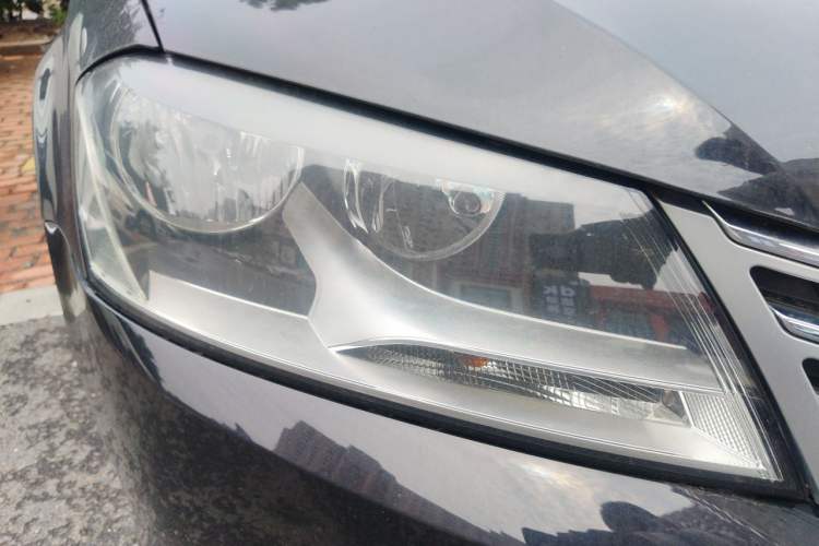 Used Volkswagen Magotan 2015 1.8TSI Advanced Model Right Front Headlight