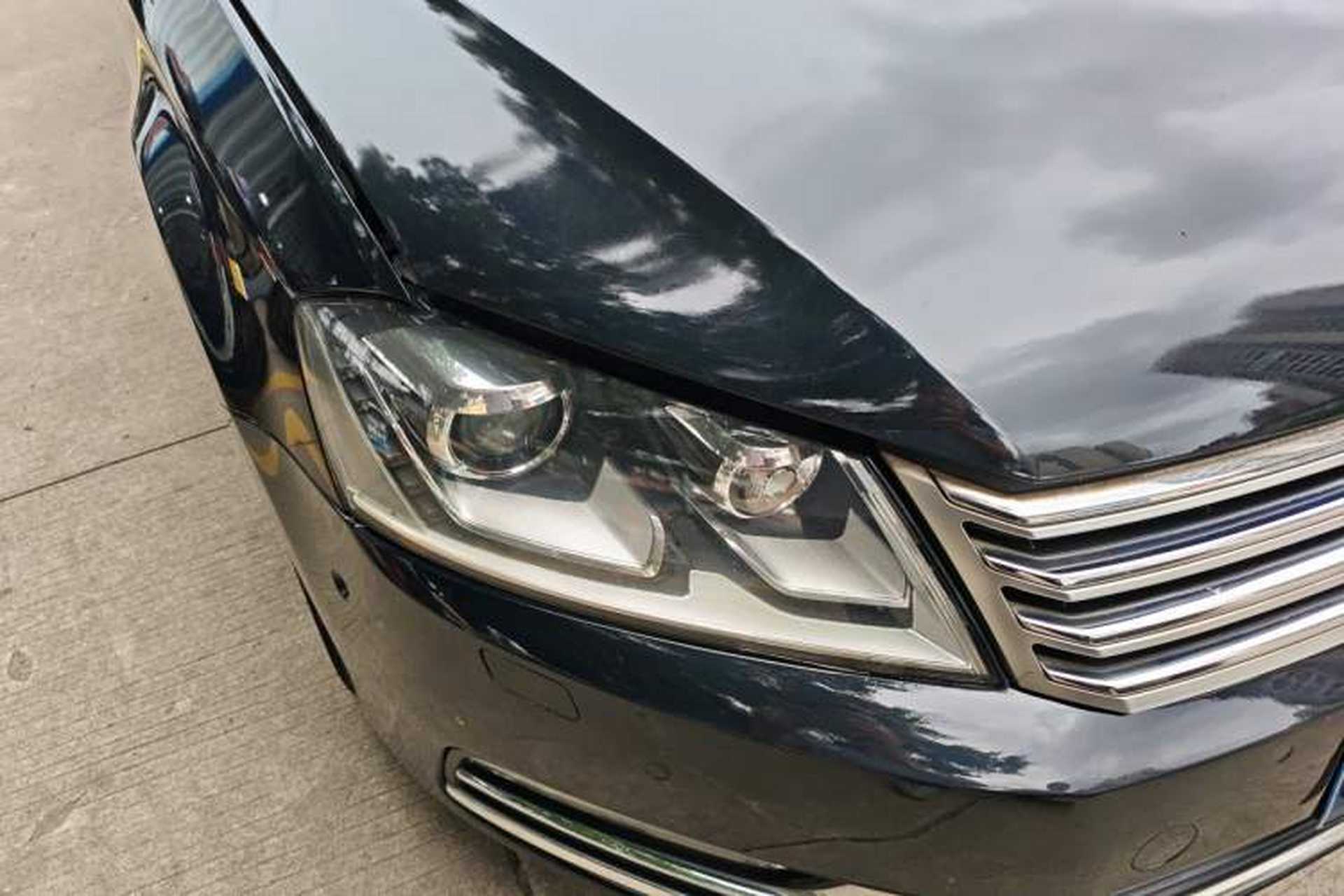 Used Volkswagen Magotan 2015 2.0 TSI Prestige Model Right Front Headlight