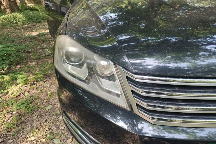 Used Volkswagen Magotan 2015 1.8TSI Luxury Model Right Front Headlight