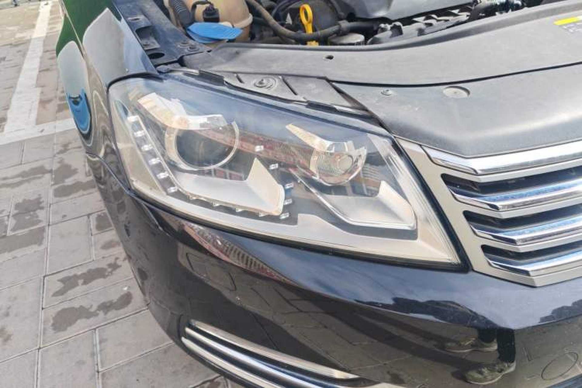 Used Volkswagen Magotan 2015 Revised Version 2.0 TSI Prestige Edition Right Front Headlight