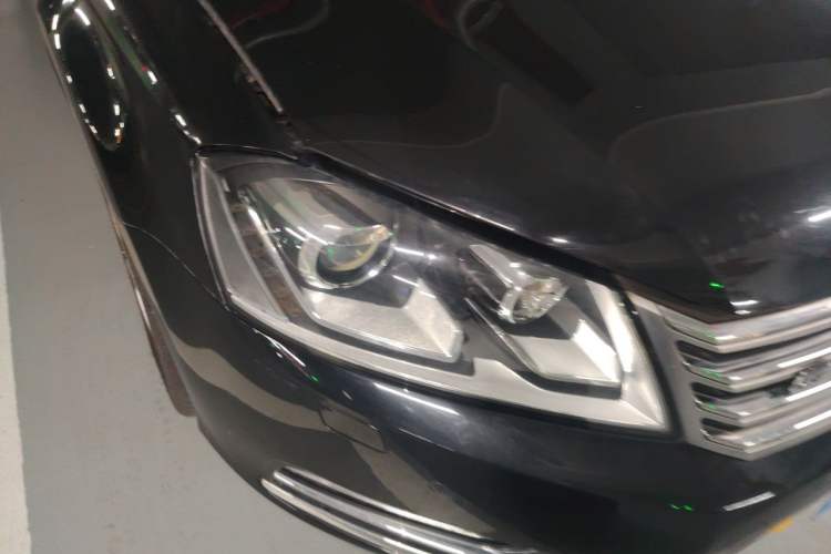 Used Volkswagen Magotan 2015 Facelift 1.8TSI Luxury Model Right Front Headlight