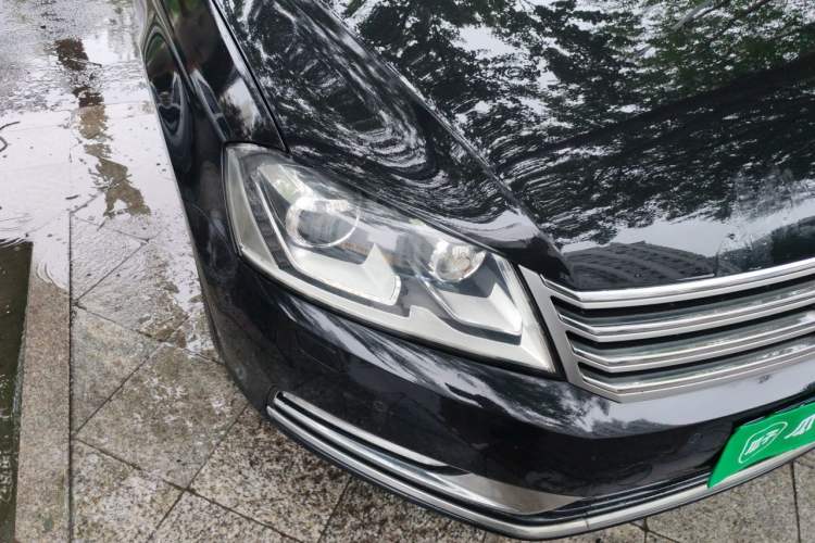 Used Volkswagen Magotan 2015 Revised 1.8TSI Prestige Version Right Front Headlight