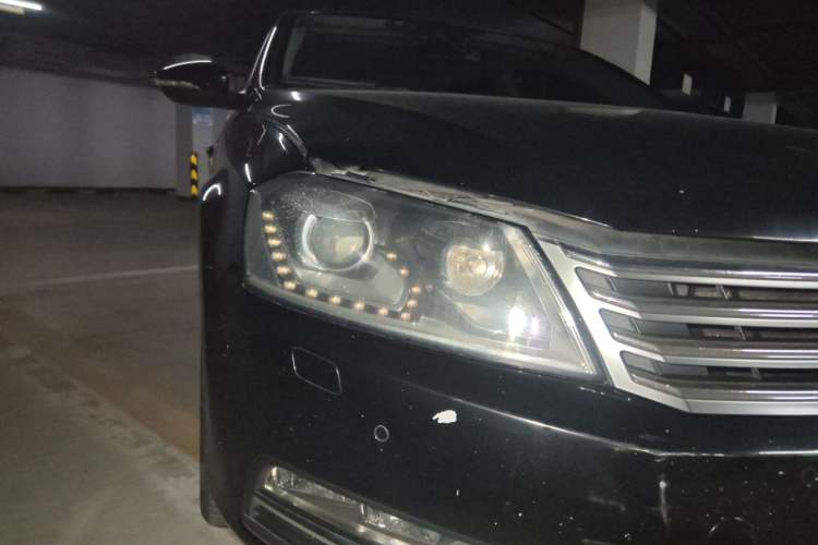 Used Volkswagen Magotan 2015 Revised Version 2.0 TSI Prestige Edition Right Front Headlight