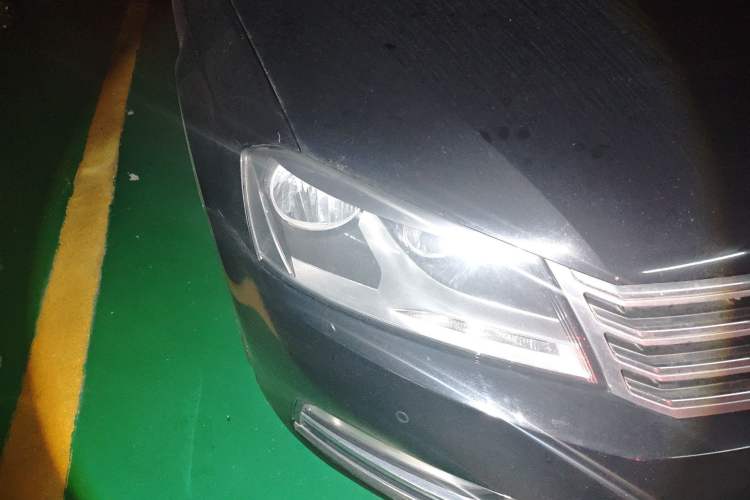 Used Volkswagen Magotan 2015 1.8TSI Advanced Model Right Front Headlight