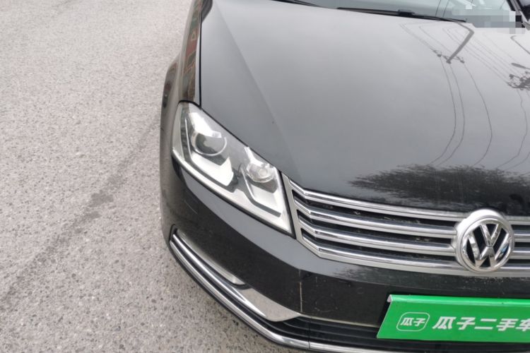 Used Volkswagen Magotan 2015 Revised Version 2.0 TSI Luxury Edition Right Front Headlight