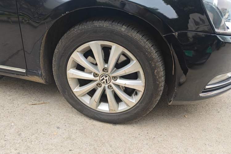 Used Volkswagen Magotan 2015 1.8TSI Advanced Model Right Front Wheel Hub