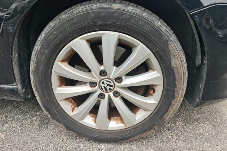 Used Volkswagen Magotan 2015 1.8TSI Advanced Model Right Front Wheel Hub