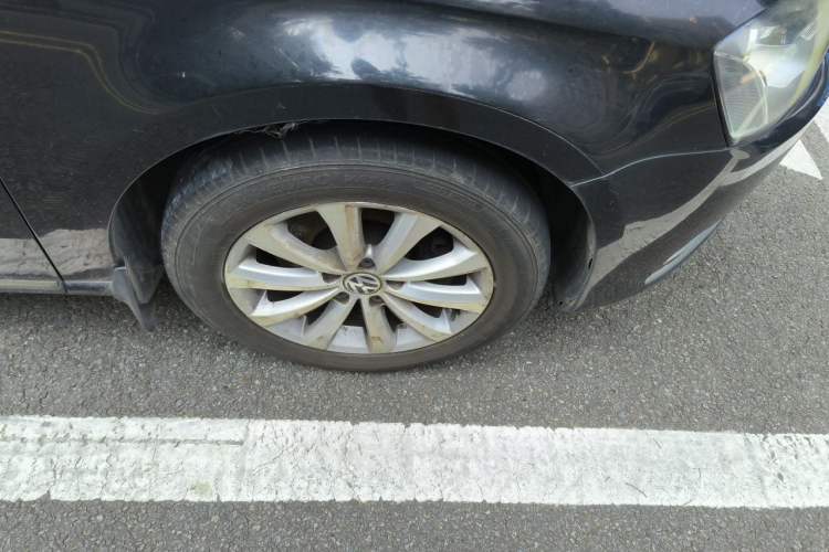 Used Volkswagen Magotan 2015 1.8TSI Advanced Model Right Front Wheel Hub