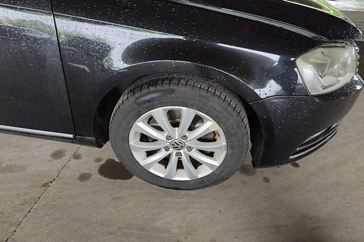 Used Volkswagen Magotan 2015 1.8TSI Advanced Model Right Front Wheel Hub