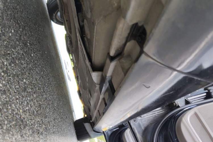 Used Volkswagen Magotan 2015 1.8TSI Luxury Model Right Side Sill