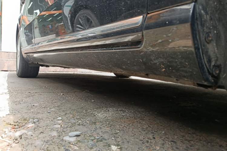 Used Volkswagen Magotan 2015 1.8TSI Advanced Model Right Side Sill