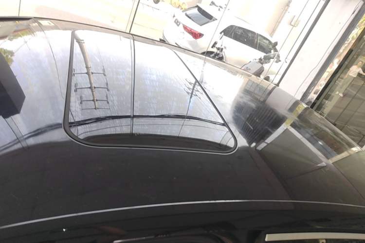 Used Volkswagen Magotan 2015 Facelift 1.8TSI Luxury Model Roof