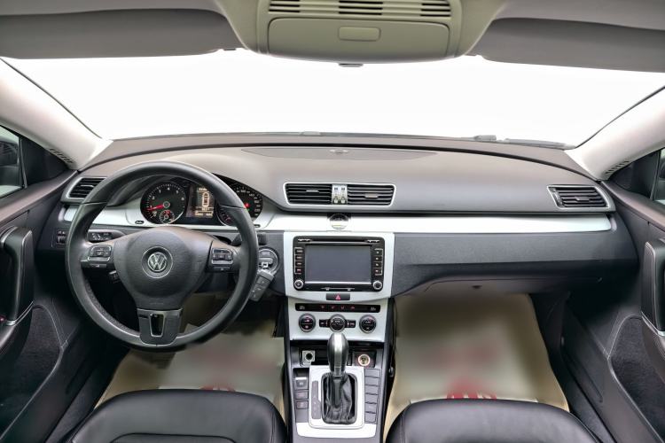Used Volkswagen Magotan 2015 1.8TSI Advanced Model Steering Wheel