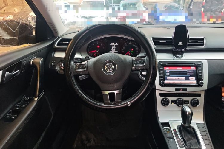 Used Volkswagen Magotan 2015 1.8TSI Advanced Model Steering Wheel