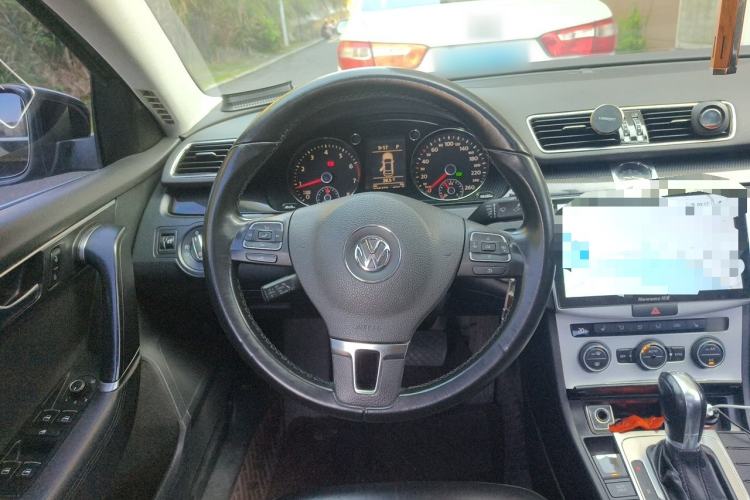 Used Volkswagen Magotan 2015 1.8TSI Luxury Model Steering Wheel
