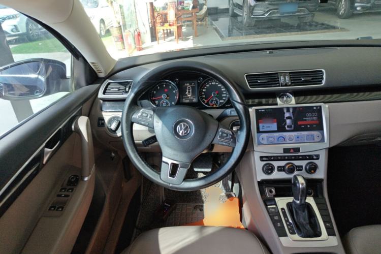 Used Volkswagen Magotan 2015 Facelift 1.8TSI Luxury Model Steering Wheel