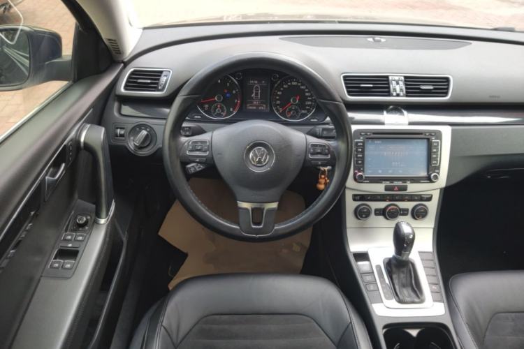 Used Volkswagen Magotan 2015 1.8TSI Luxury Model Steering Wheel