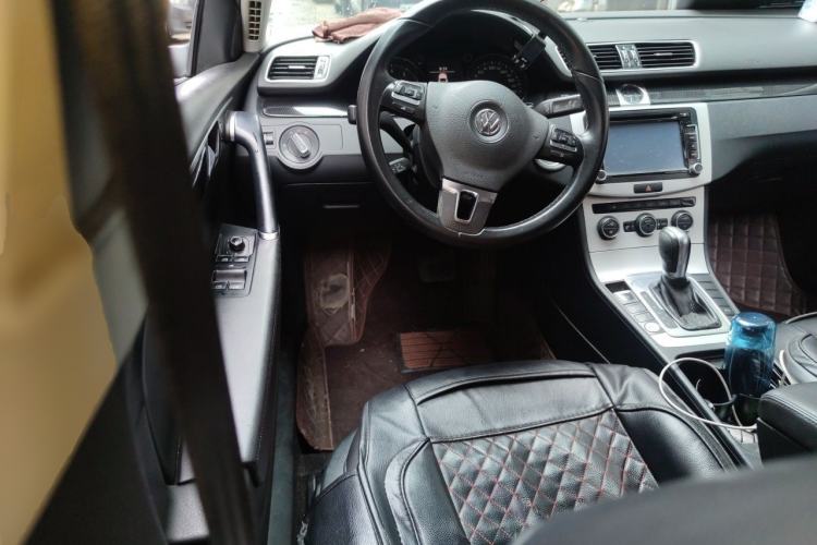 Used Volkswagen Magotan 2015 Facelift 1.8TSI Luxury Model Steering Wheel