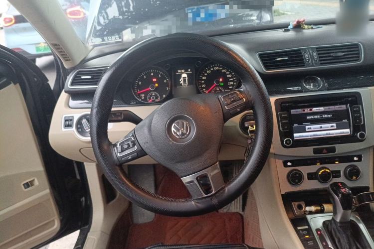 Used Volkswagen Magotan 2015 1.8TSI Advanced Model Steering Wheel