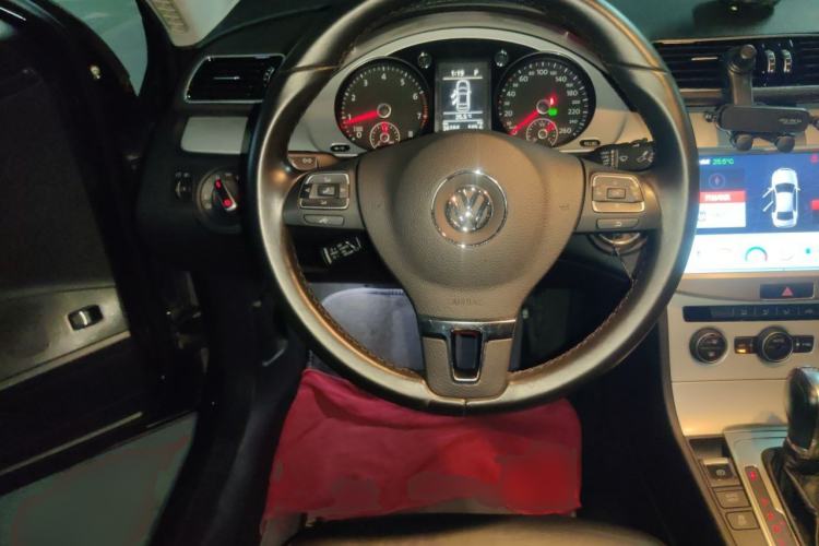 Used Volkswagen Magotan 2015 1.8TSI Advanced Model Steering Wheel