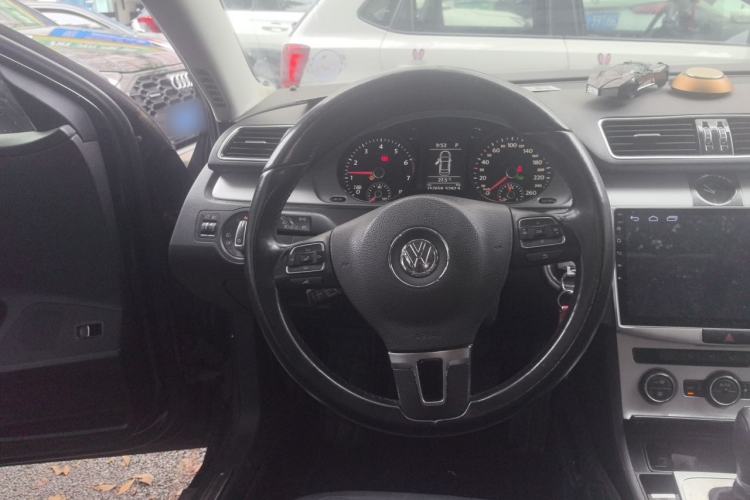 Used Volkswagen Magotan 2015 1.8TSI Advanced Model Steering Wheel