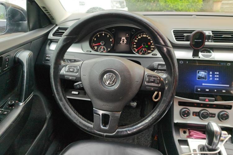 Used Volkswagen Magotan 2015 1.8TSI Advanced Model Steering Wheel