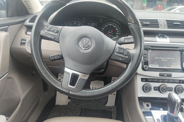 Used Volkswagen Magotan 2015 2.0 TSI Prestige Model Steering Wheel