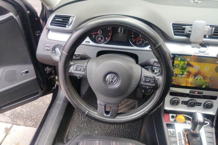 Used Volkswagen Magotan 2015 1.8TSI Advanced Model Steering Wheel