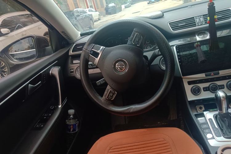 Used Volkswagen Magotan 2015 Facelift 1.8TSI Luxury Model Steering Wheel