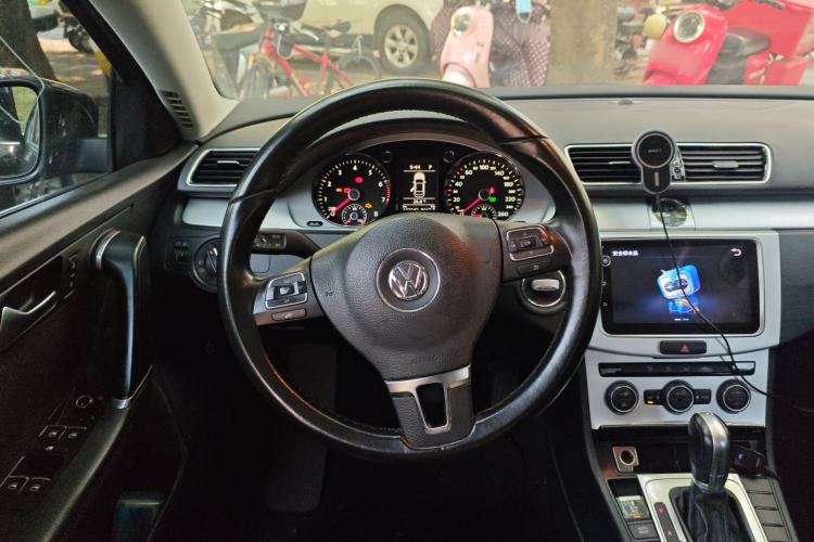 Used Volkswagen Magotan 2015 1.8TSI Advanced Model Steering Wheel