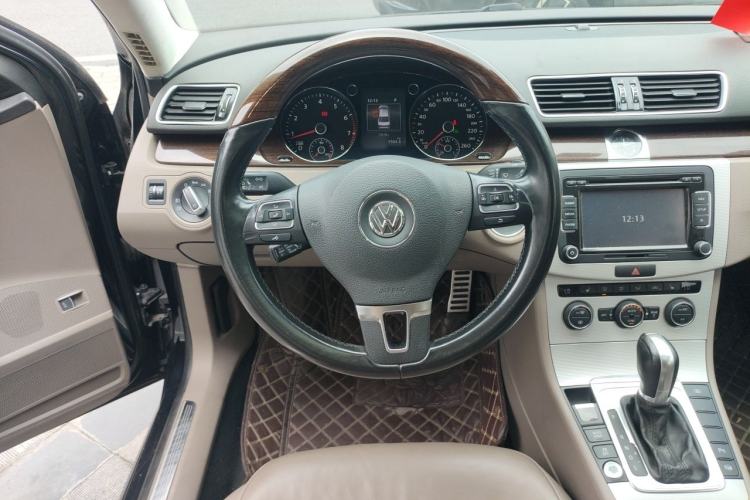 Used Volkswagen Magotan 2015 1.8TSI Prestige Model Steering Wheel
