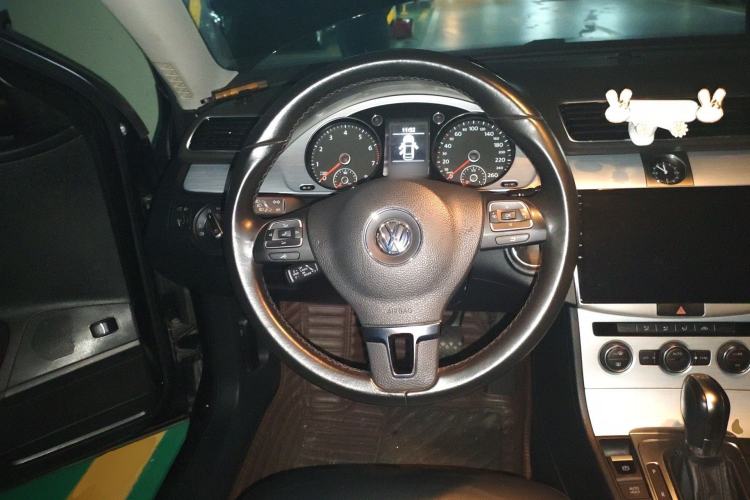 Used Volkswagen Magotan 2015 1.8TSI Advanced Model Steering Wheel