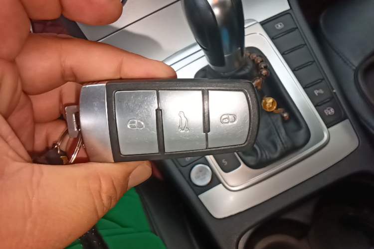 Used Volkswagen Magotan 2015 Revised 1.8TSI Prestige Version Vehicle Key