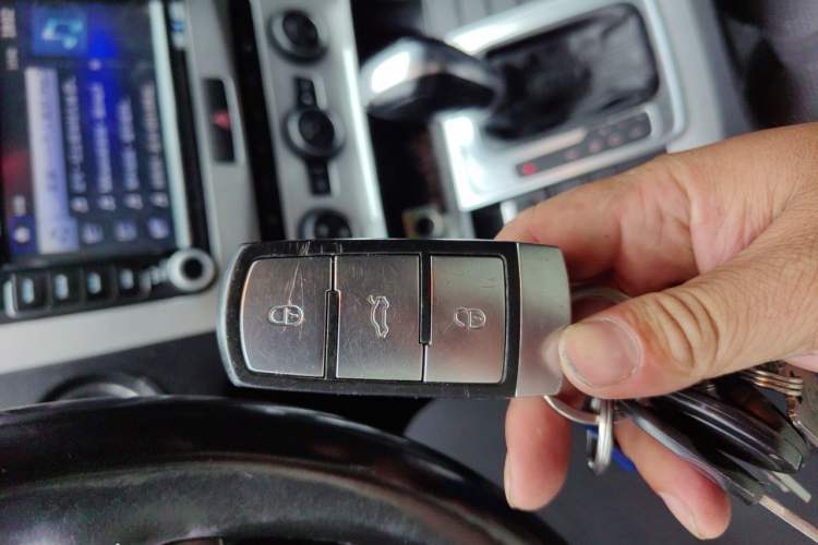 Used Volkswagen Magotan 2015 2.0 TSI Luxury Model Vehicle Key