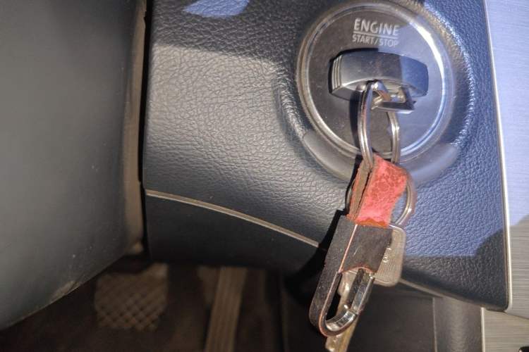 Used Volkswagen Magotan 2015 1.8TSI Advanced Model Vehicle Key