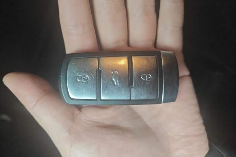 Used Volkswagen Magotan 2015 2.0 TSI Luxury Model Vehicle Key