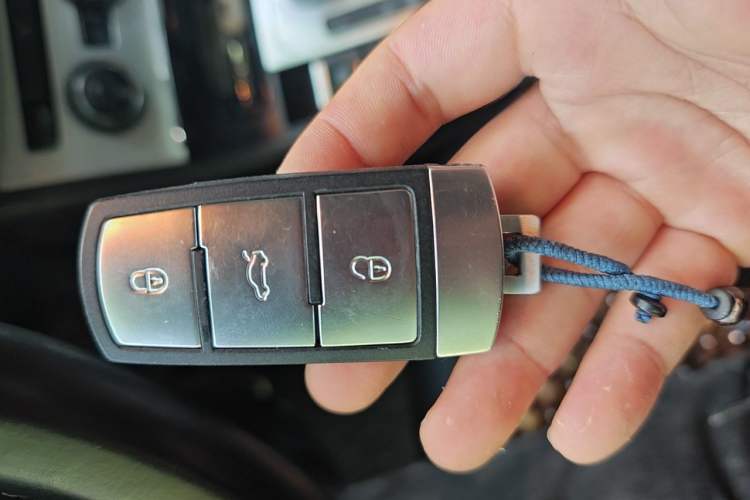 Used Volkswagen Magotan 2015 1.8TSI Luxury Model Vehicle Key