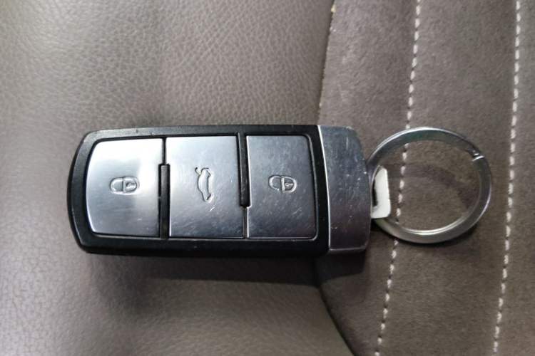 Used Volkswagen Magotan 2015 1.8TSI Luxury Model Vehicle Key