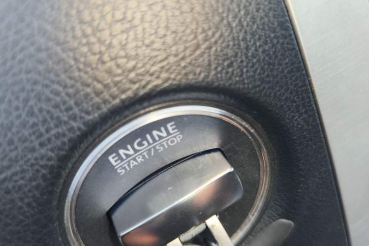Used Volkswagen Magotan 2015 1.8TSI Luxury Model Vehicle Key