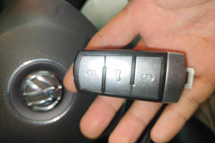 Used Volkswagen Magotan 2015 1.8TSI Luxury Model Vehicle Key