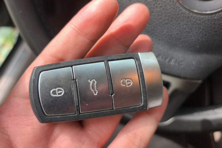 Used Volkswagen Magotan 2015 2.0 TSI Prestige Model Vehicle Key
