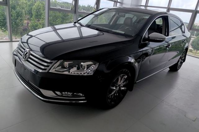 Ojetý Volkswagen Magotan 2015 Facelift 1.8TSI Luxury Model