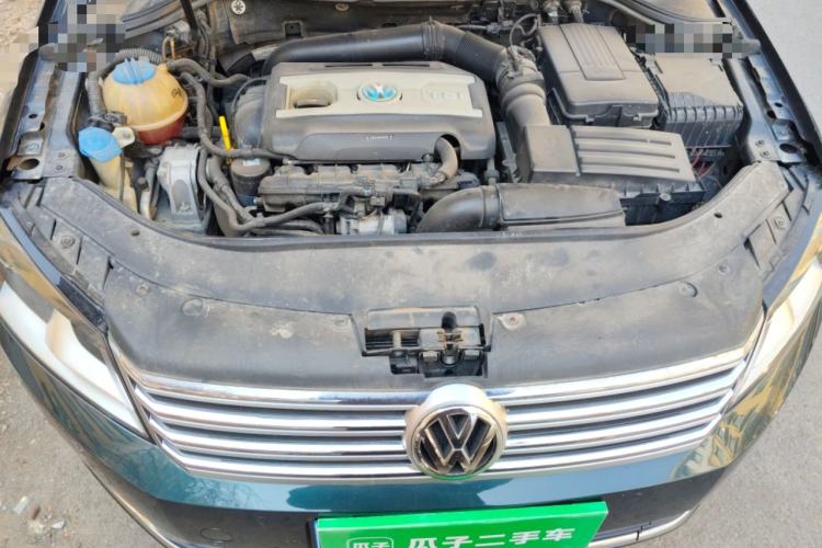 Used Volkswagen Magotan 2015 1.8TSI Advanced Model Engine Bay