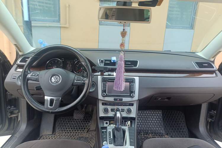 Used Volkswagen Magotan 2015 Travel Edition 2.0 TSI Comfort Version Center Console