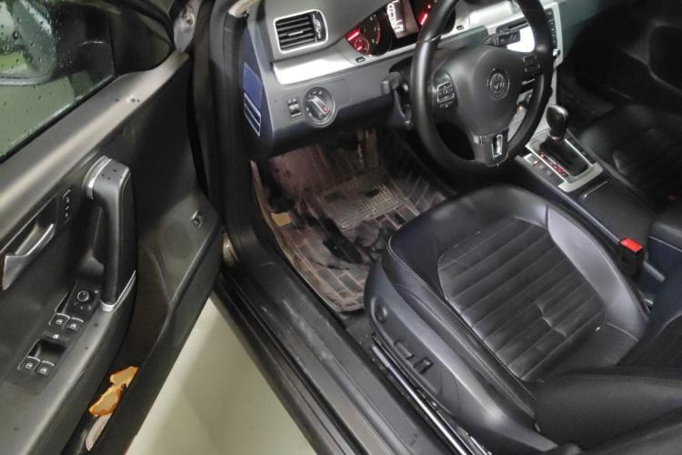 Used Volkswagen Magotan 2015 1.8TSI Advanced Model Driver Seat