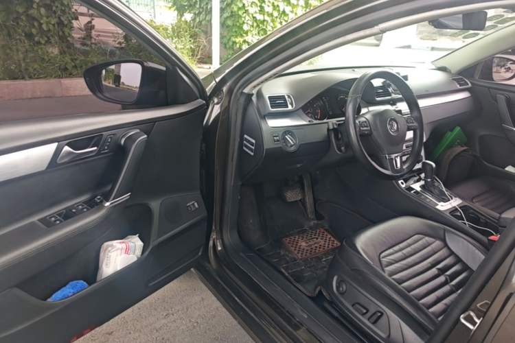 Used Volkswagen Magotan 2015 1.8TSI Advanced Model Driver Seat